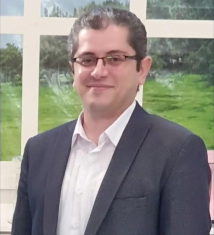 دكتور أحمد مصطفى مصطفى استشاري أمراض الكبد و الجهاز الهضمي و المناظير